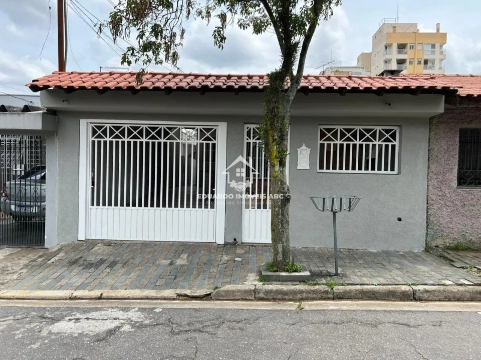 . Casa com Edícula, 3 dorm, 3 vagas, 150m. Excelente oportunidade!