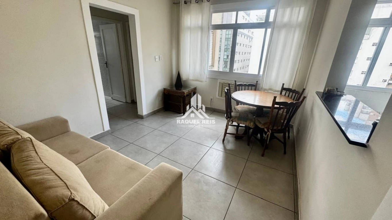Apartamento de 01 dorm a uma quadra da praia da Pompeia