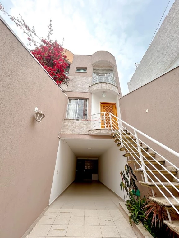 Casa (Sobrado) para Locação, 3 dorm(s), 3 suite(s), 3 vaga(s), 188 m²